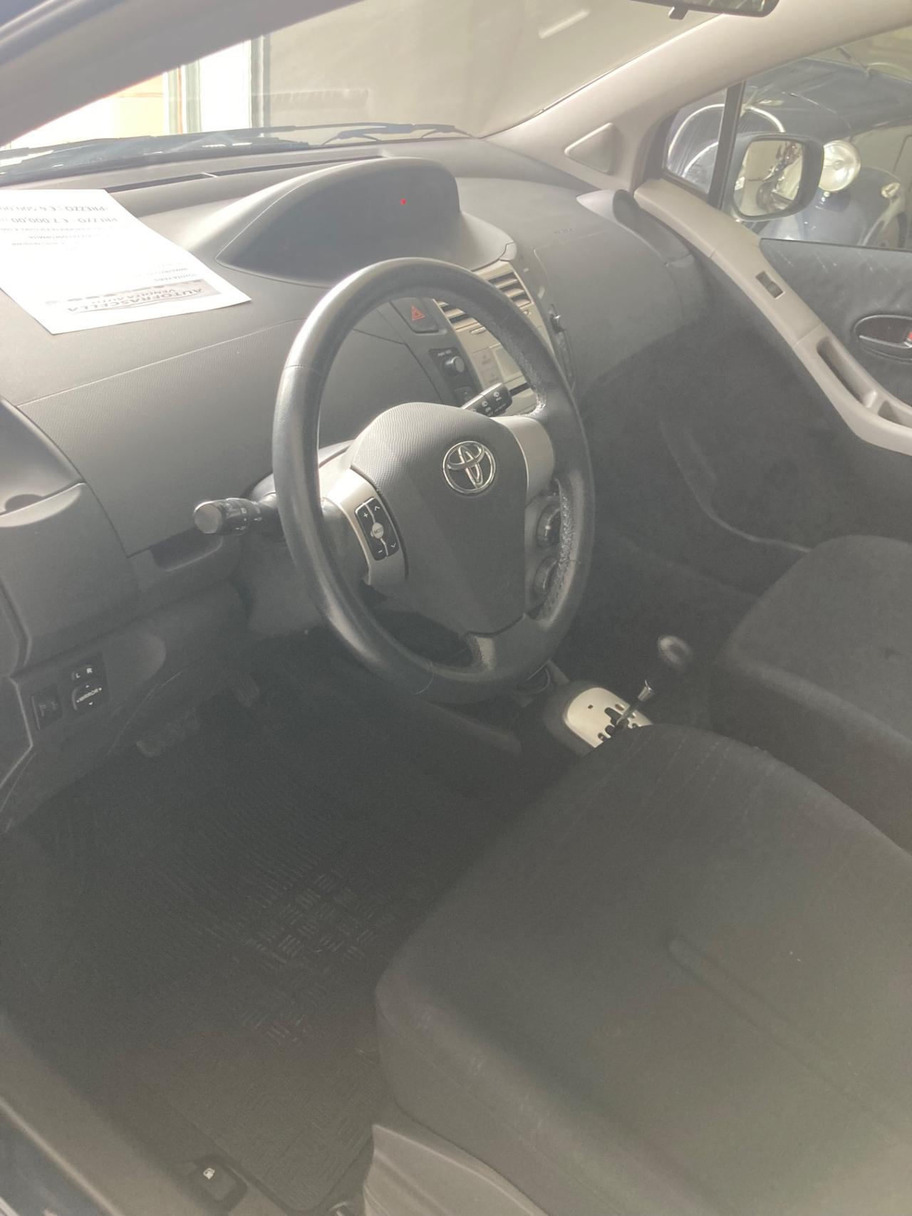Toyota Yaris 1.4 D-4D 5 porte Sol