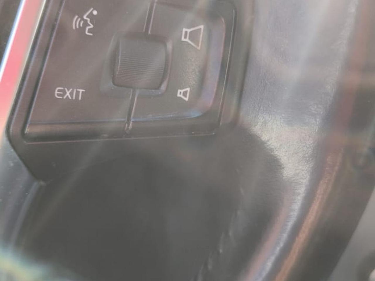 Volvo XC 60 2.4 D3 Kinetic #7699