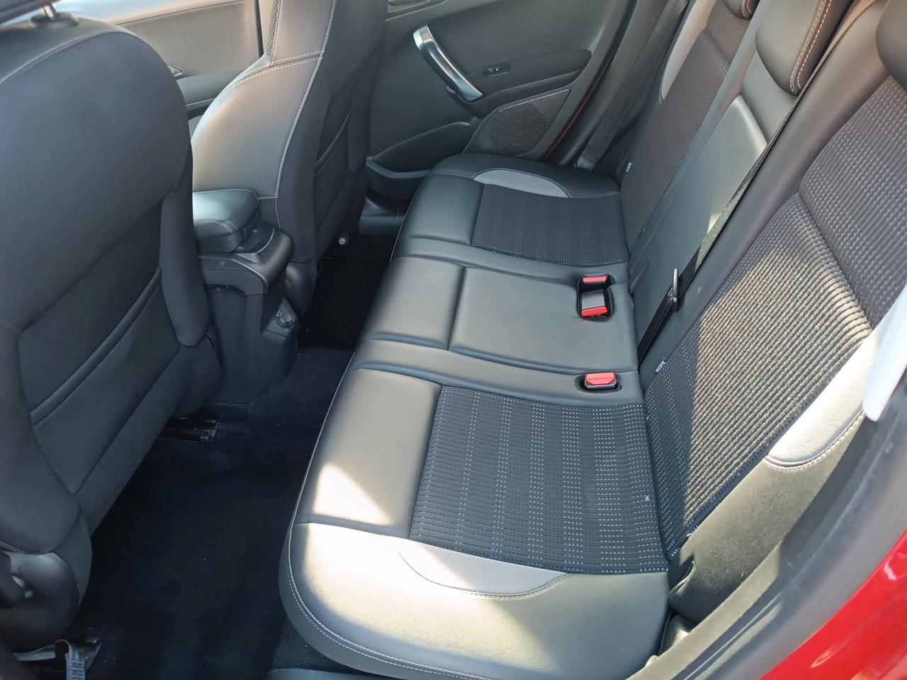 Peugeot 2008 PureTech Turbo 110 S&S Allure