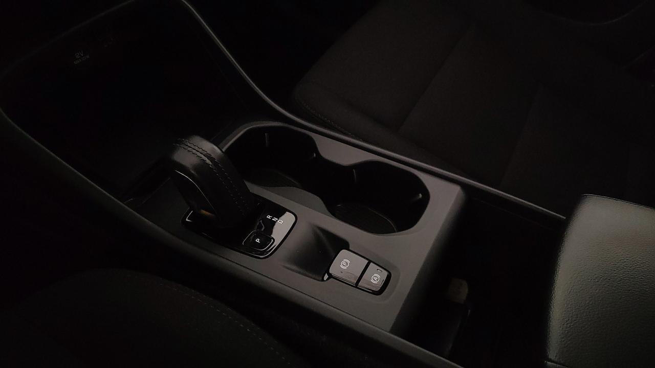 VOLVO XC40 1.5 t2 Momentum Core auto my21