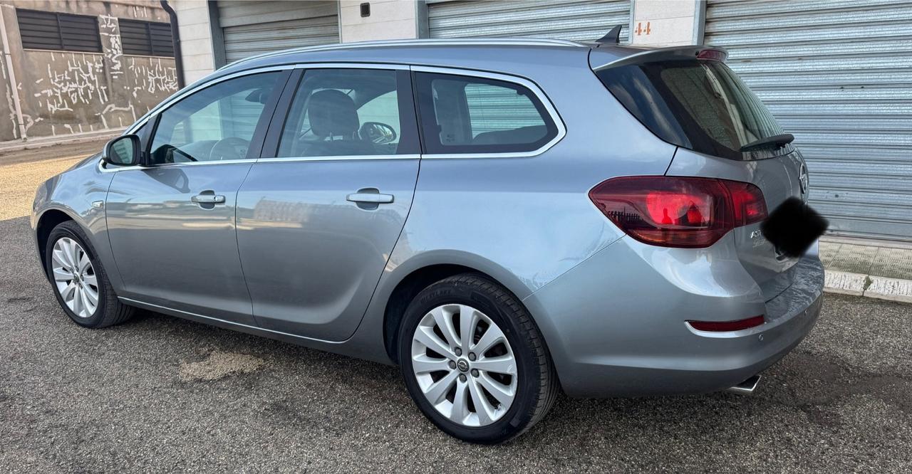 Opel Astra 1.4 Turbo 140CV Sports Tourer GPL Tech Elective