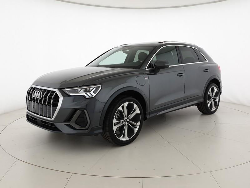 AUDI Q3  45 TFSI e S line ed. S.tronic