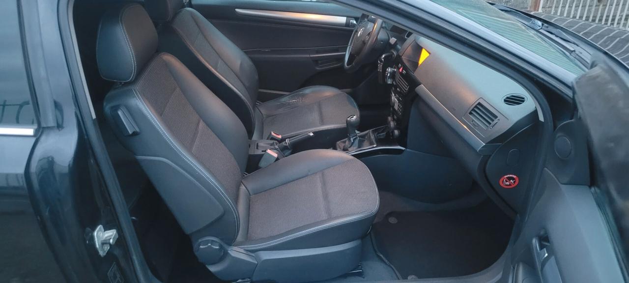 Opel Astra GTC 1.7 CDTI 101CV 3 porte Cosmo