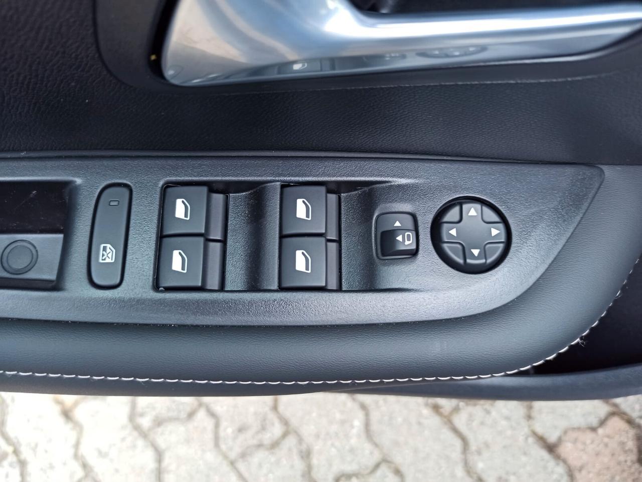 Peugeot 208 PureTech 100 Stop&Start 5 porte Allure