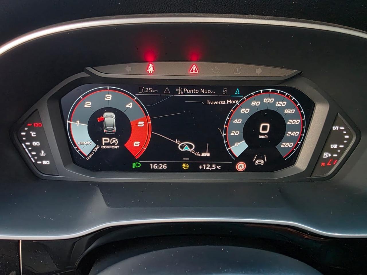 Audi Q3 35 TDI S tronic Identity Black