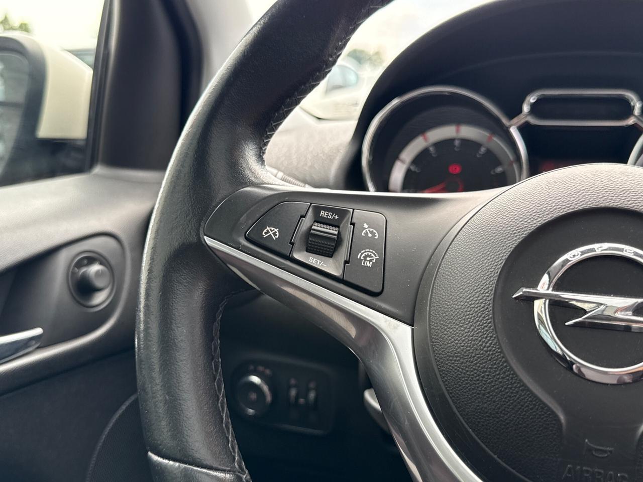 Opel Adam 1.4 87 CV GPL Tech Glam