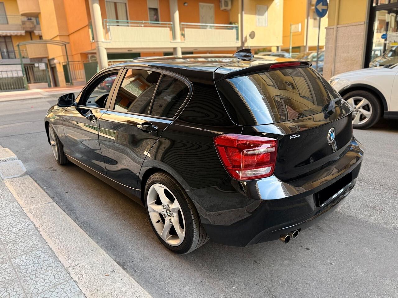 Bmw 116i 5p. Sport TOTAL BLACK