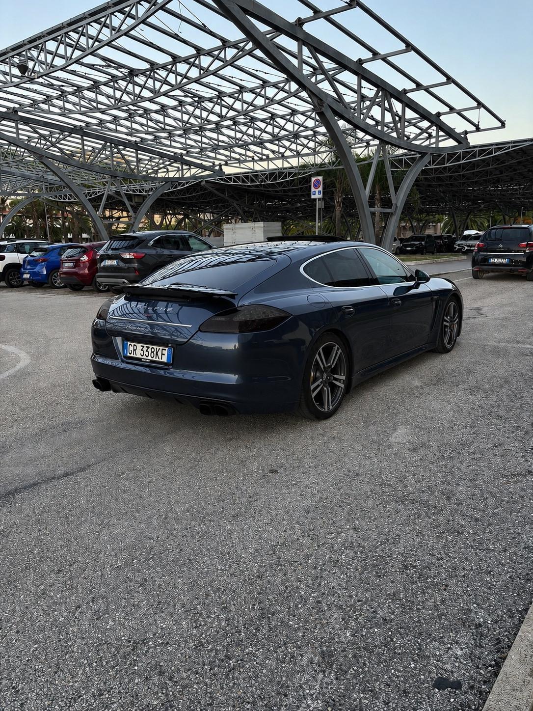 Porsche Panamera 4.8 TURBO S V8 500CV