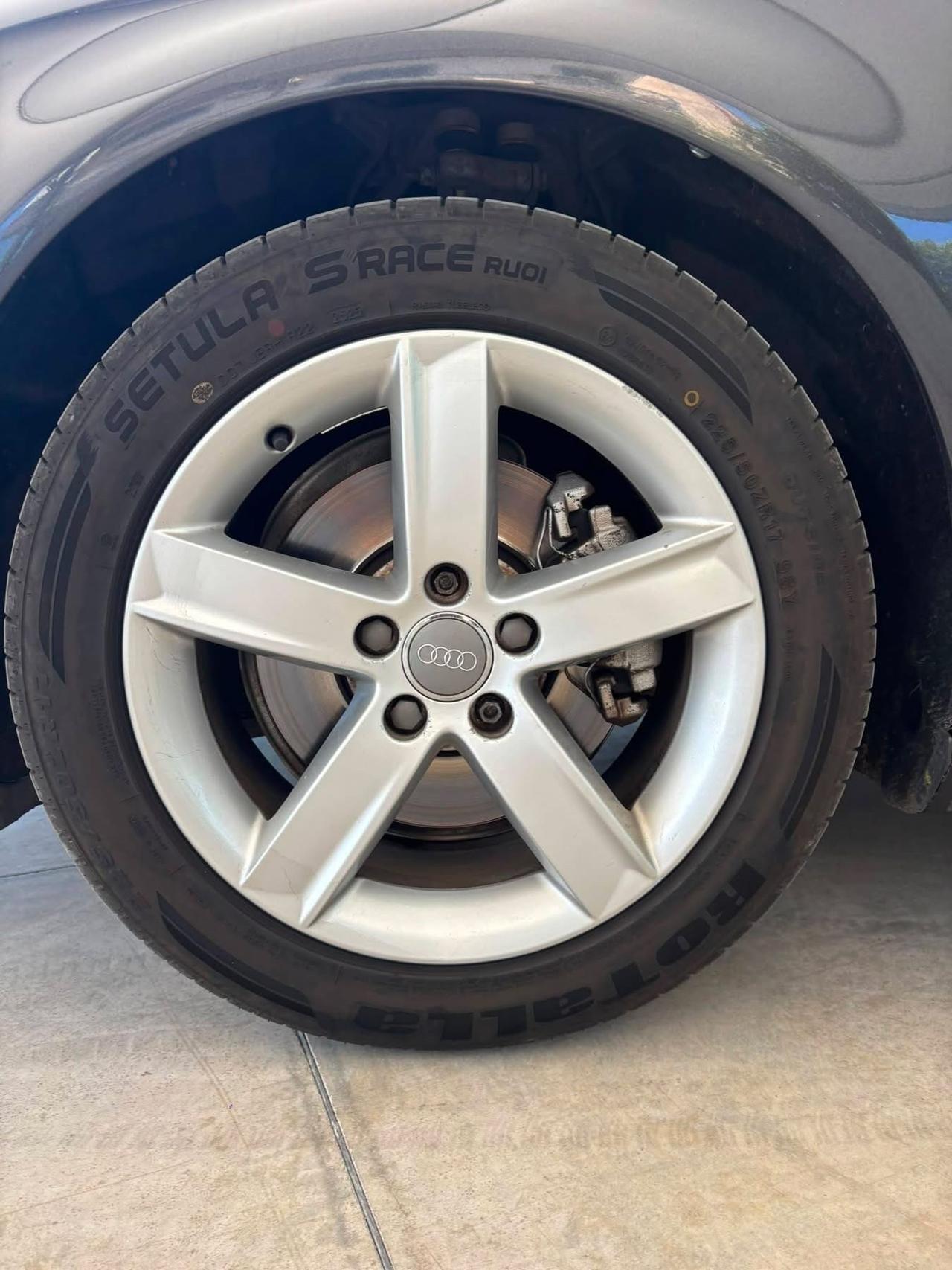 Audi A4 2.0 TDI 143CV s line