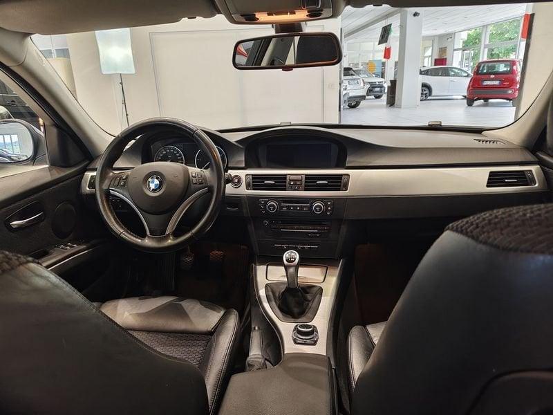 BMW Serie 3 320d CAT Touring xdrive Attiva*4x4*