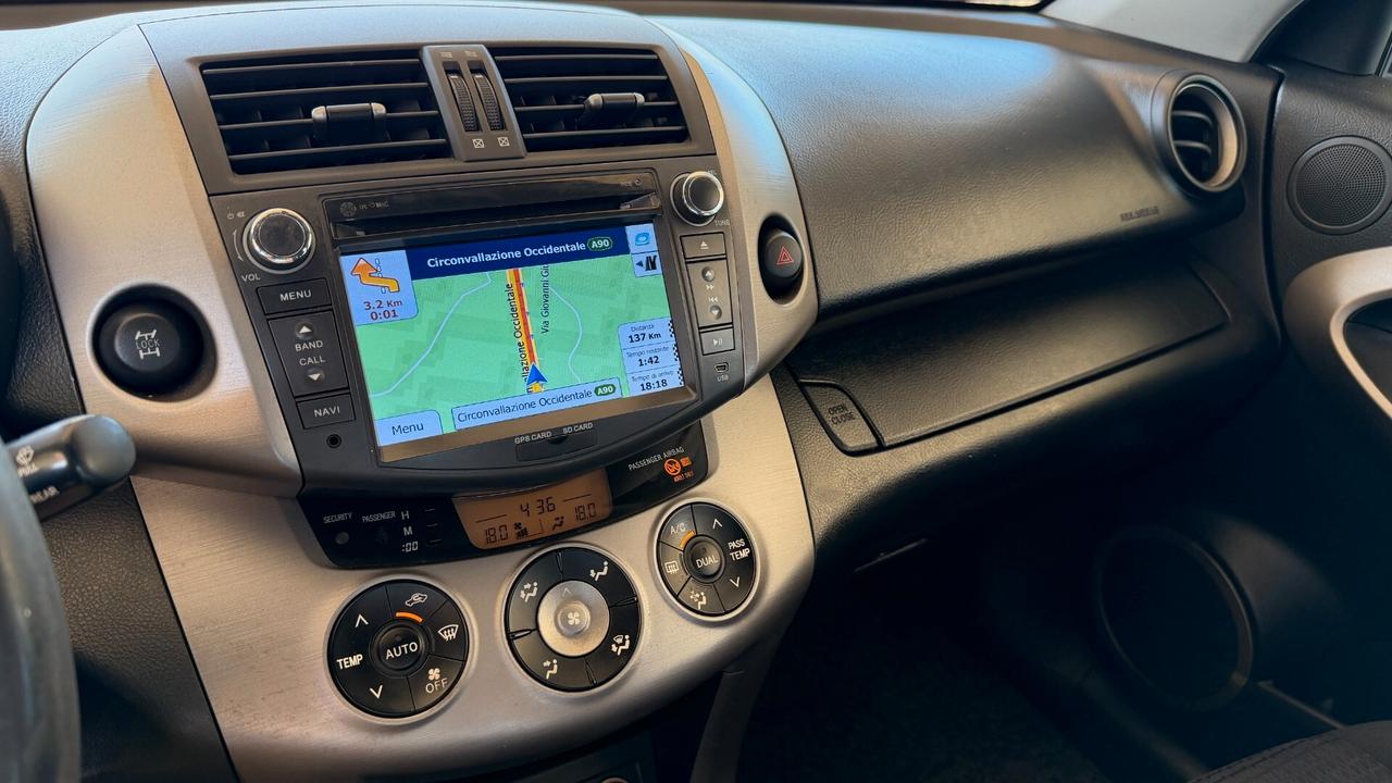 Toyota RAV 4 RAV4 Crossover 2.2 D-4D 136 CV Sol