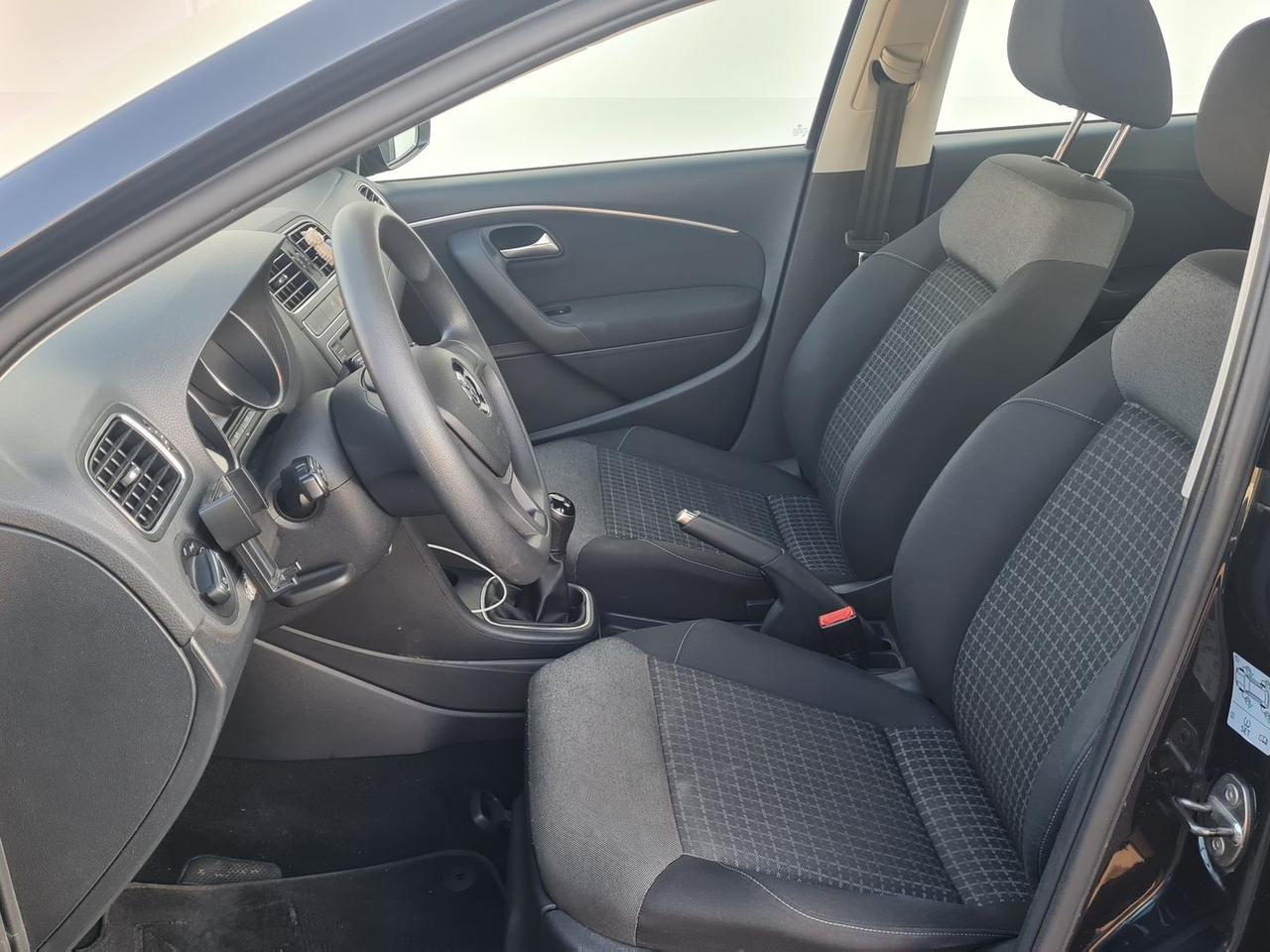 Volkswagen Polo 1.0 CONFORTLINE #6797
