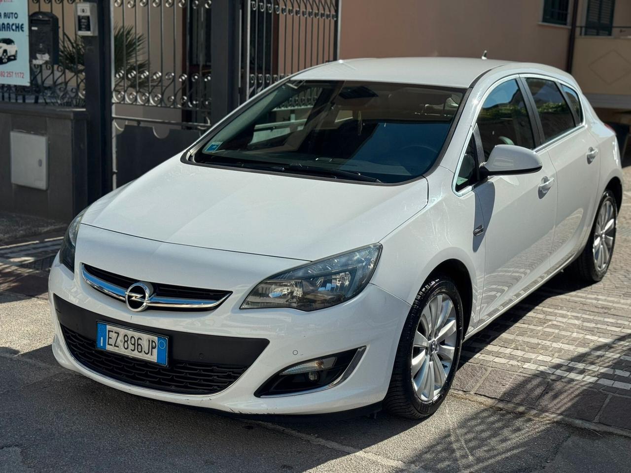 Opel Astra 1.4 Turbo 140CV 5 porte GPL Tech Cosmo