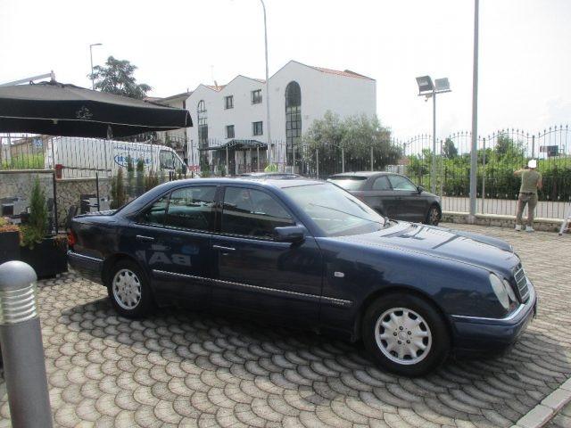 MERCEDES-BENZ E 200 cat Avantgarde