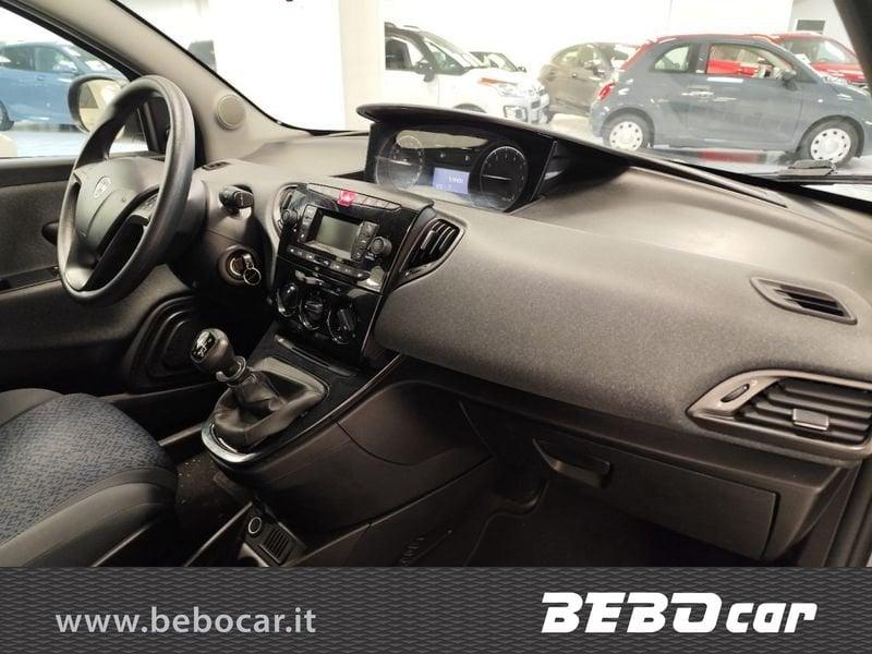 Lancia Ypsilon Ypsilon 1.0 FireFly 5 porte S&S Hybrid Ecochic A. Ferretti