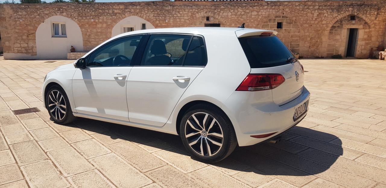 Volkswagen Golf 2.0 TDI 5p. Highline BlueMotion Technology