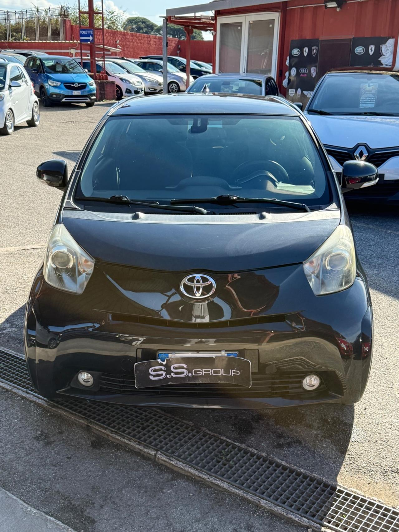 Toyota iQ 1.0/rate/permute/garanzia