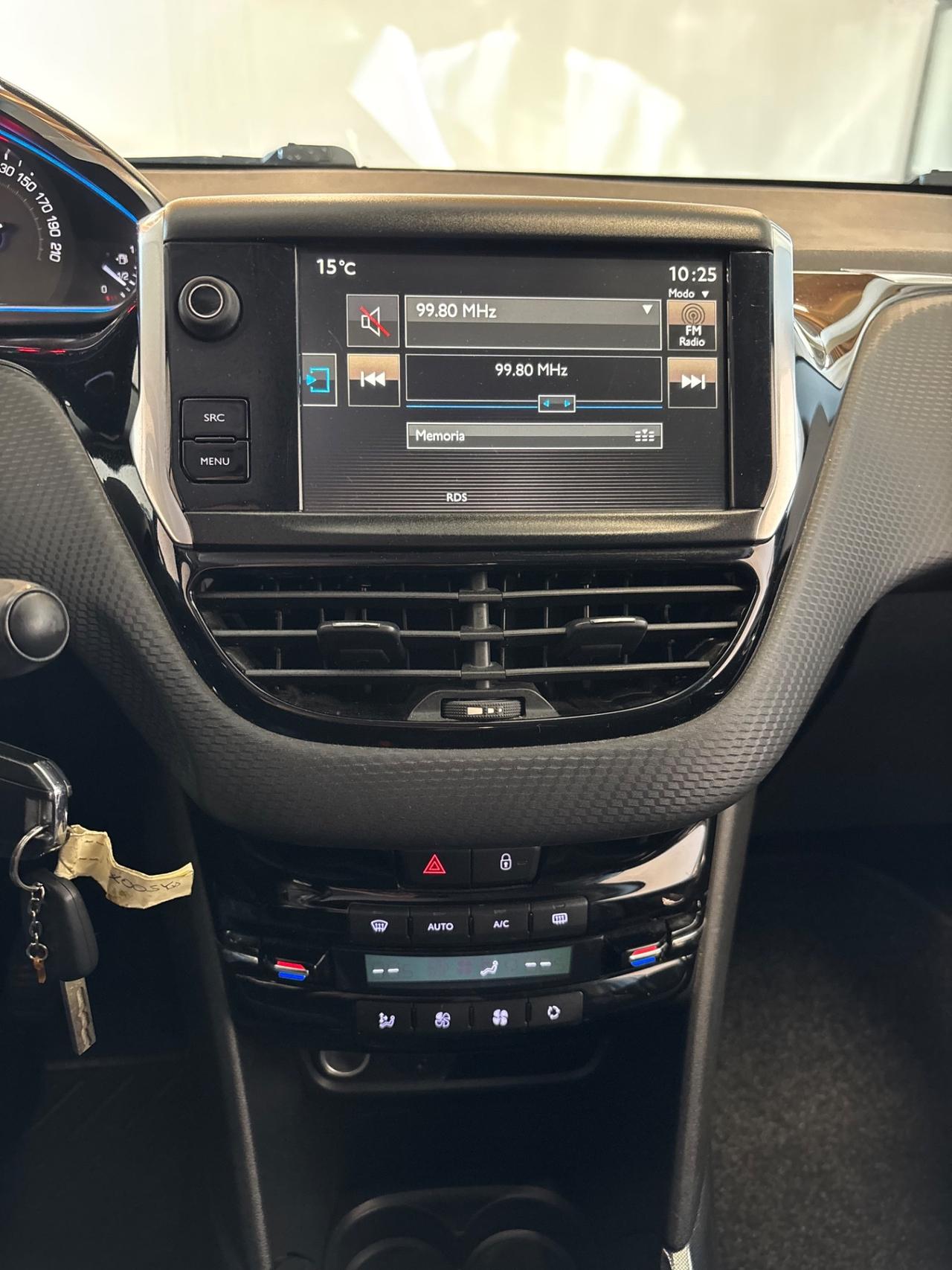Peugeot 2008 1.6 HDi Urban Cross |OK NEOPATENTATI |