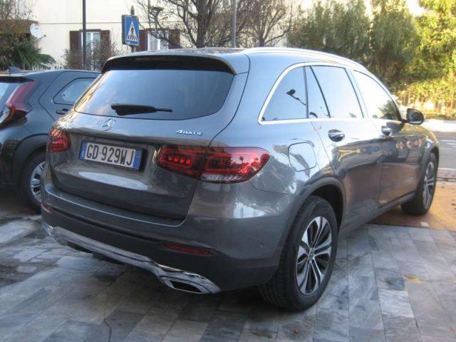 MERCEDES-BENZ GLC 220 D 4MATIC SPORT