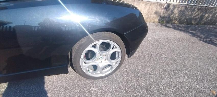 Alfa Romeo Spider 3000 v6