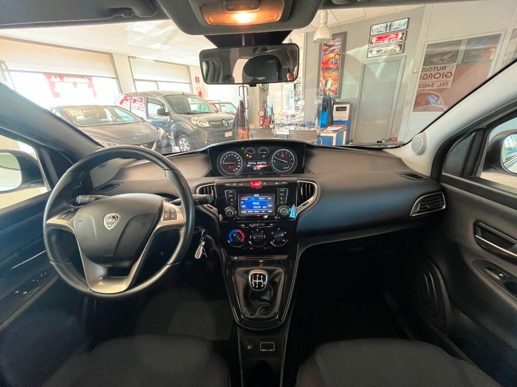 Lancia Ypsilon 1.2 69 Cv 5p Benzina