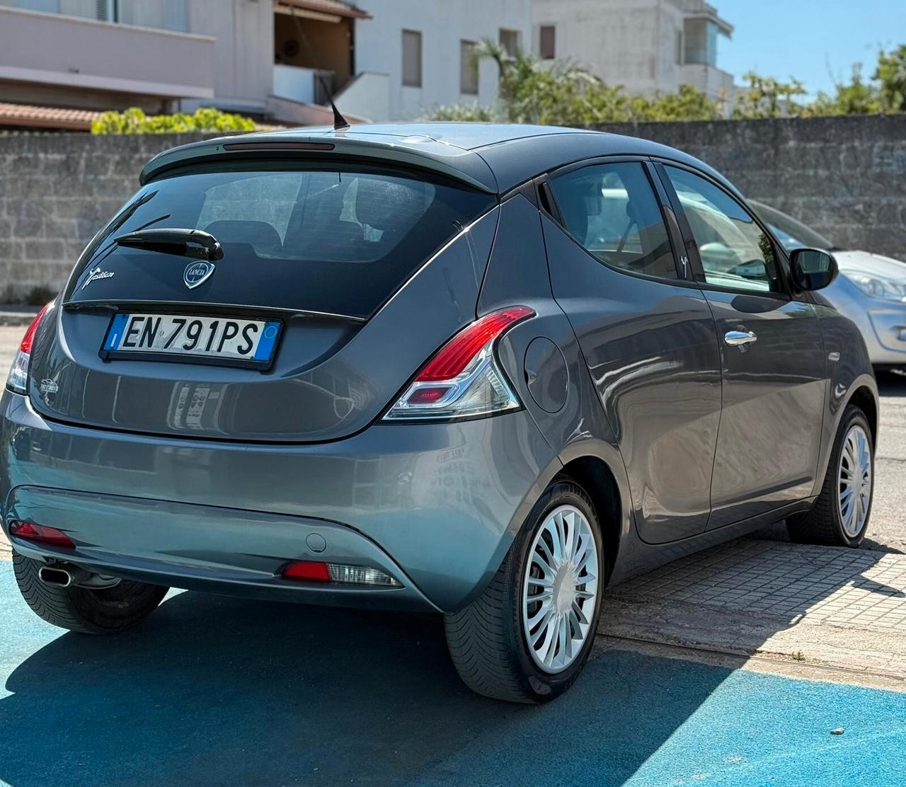 Lancia Ypsilon 1.3 MJT 16V 95 CV 5 porte S&S Platinum