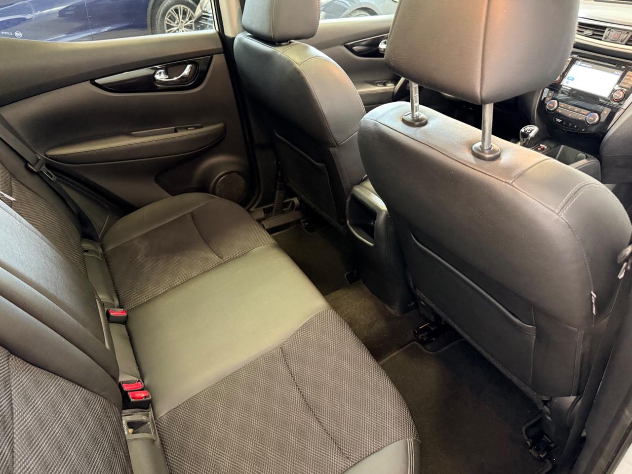 Nissan Qashqai 1.5 dCi DPF Tekna