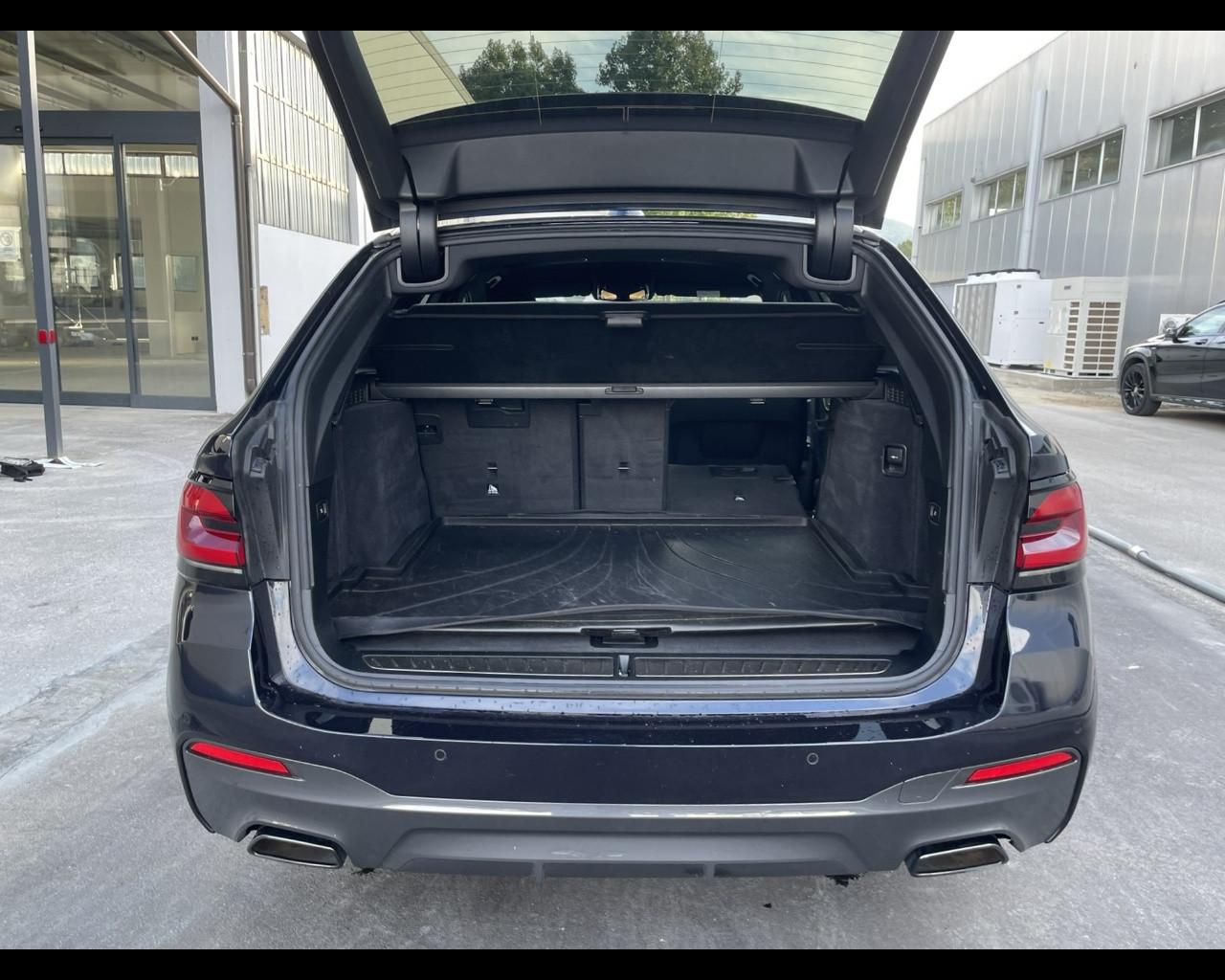 BMW Serie 5(G30/31/F90) - 520d 48V Touring Msport