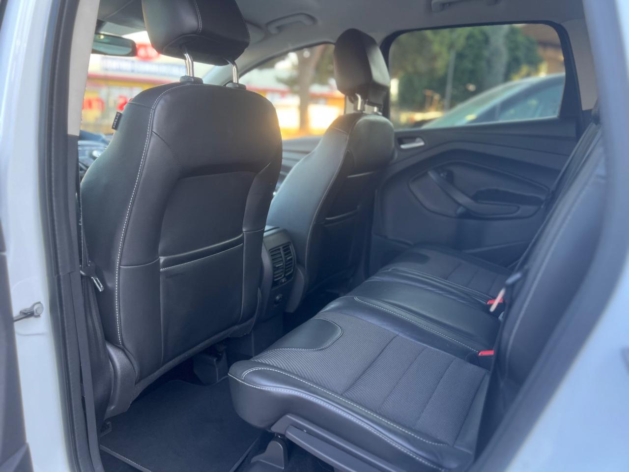 Ford Kuga 2.0 TDCI 4WD AUT. SOLO 120.000KM 12/2015