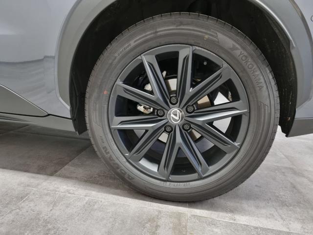 LEXUS LBX Hybrid Cool