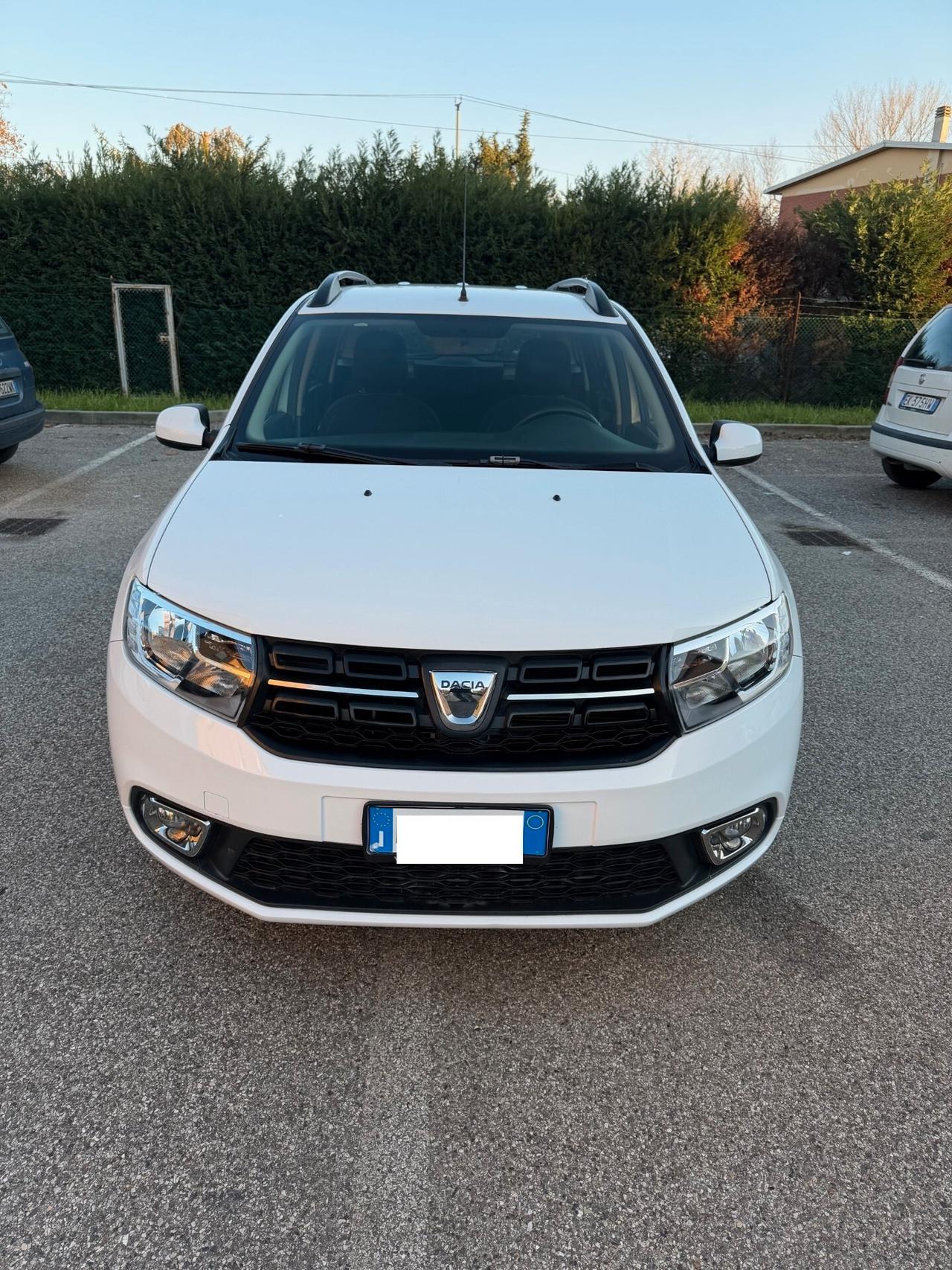 Dacia Logan MCV 0.9 GPL - NEOP. - NAV. - 12 MESI DI GARANZIA -