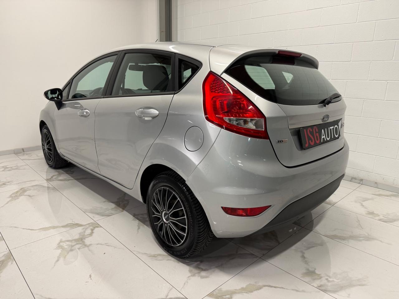 Ford Fiesta Fiesta+ 1.4 TDCi 70CV 5 porte