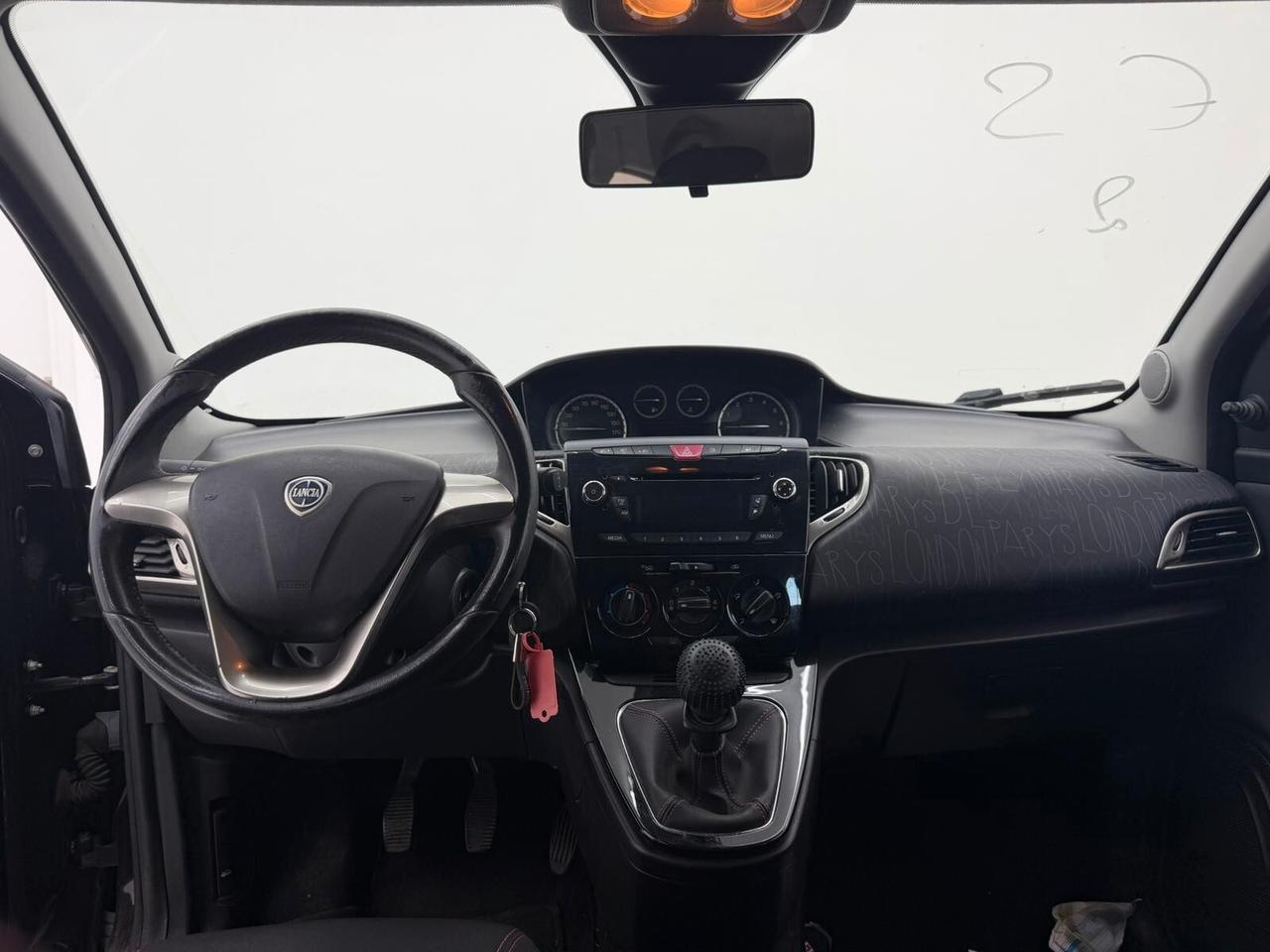 Lancia Ypsilon 1.2 69 CV 5 porte Platinum