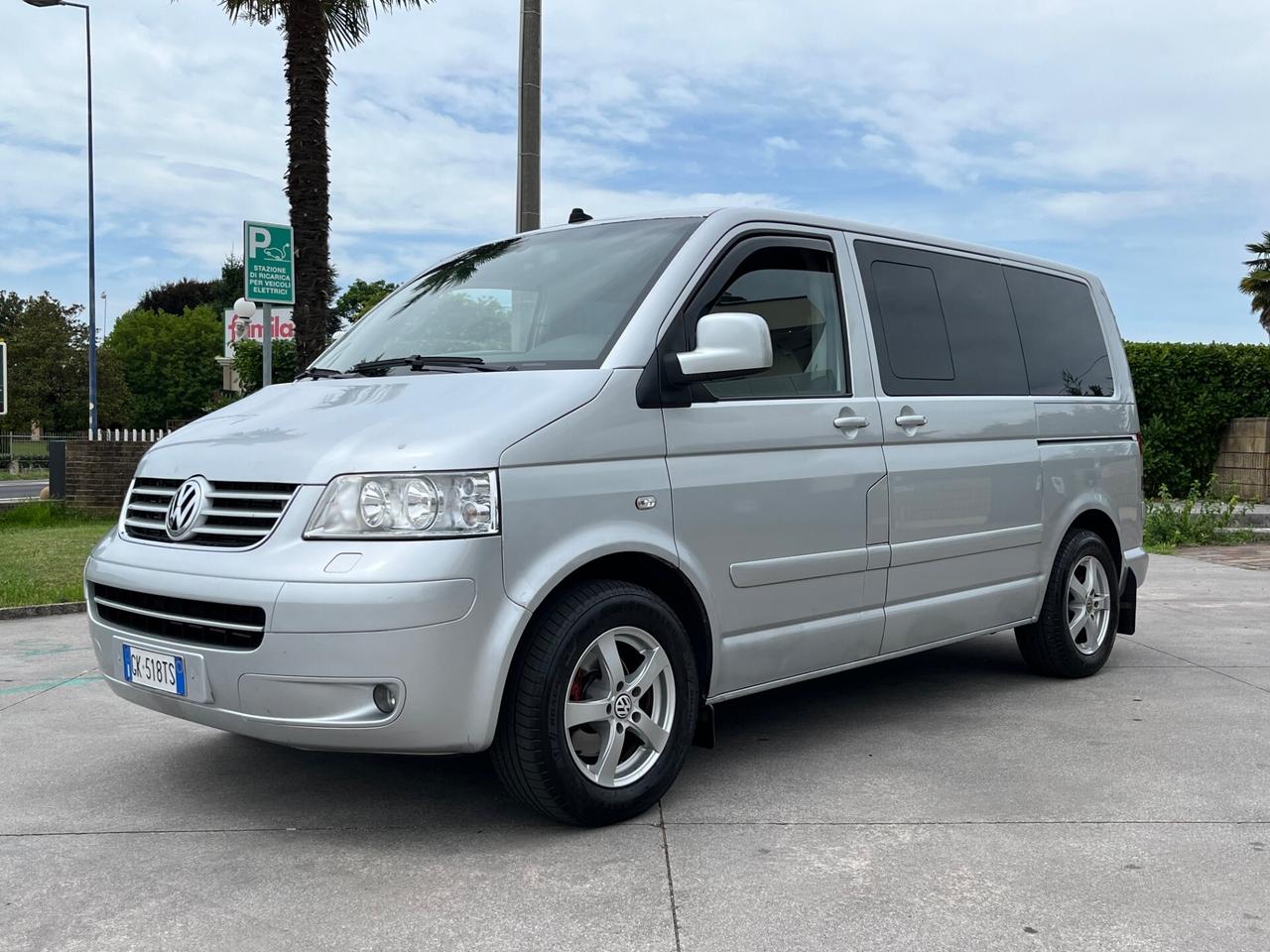 Volkswagen Multivan 2.5 TDI/130CV Highline