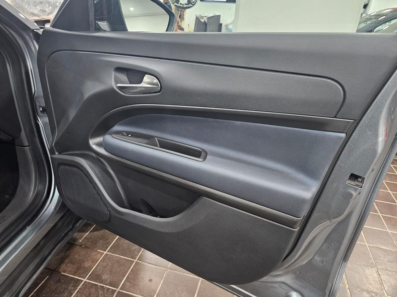 Alfa Romeo Junior 1.2 145 CV Hybrid eDCT6