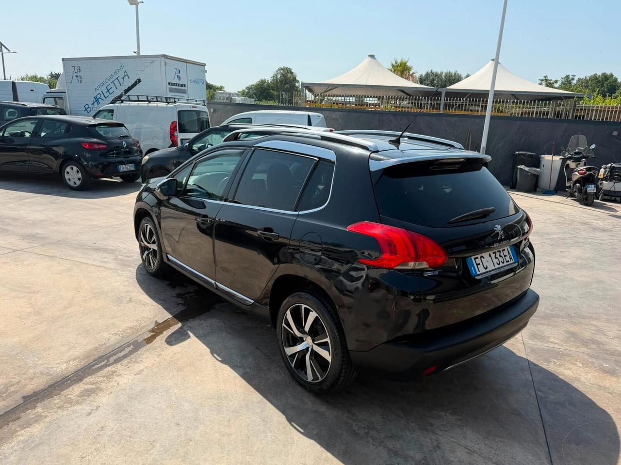 Peugeot 2008 BlueHDi 100 Allure