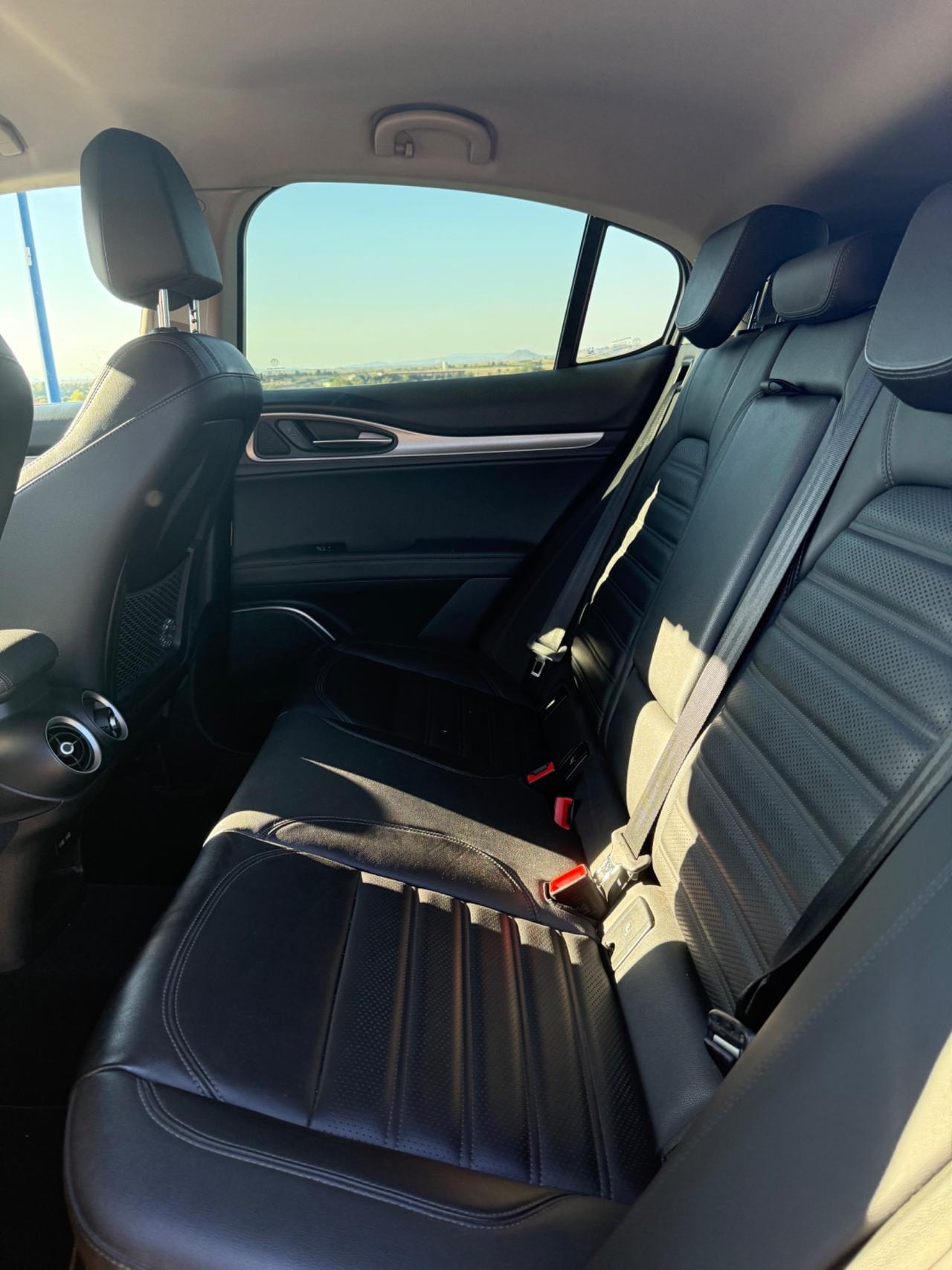 Alfa Romeo Stelvio 2.2 Turbodiesel 210 CV AT8 Q4 Veloce
