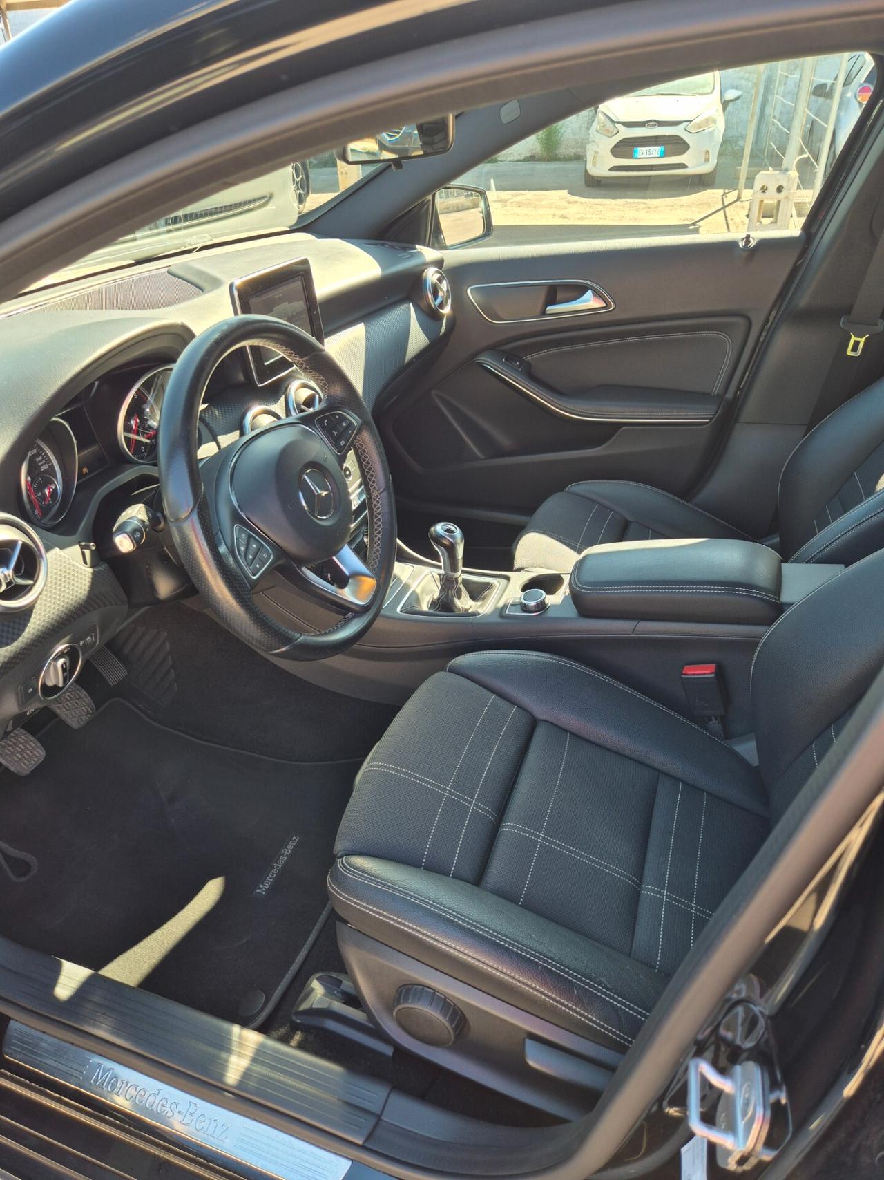 Mercedes-benz A 180 d Premium