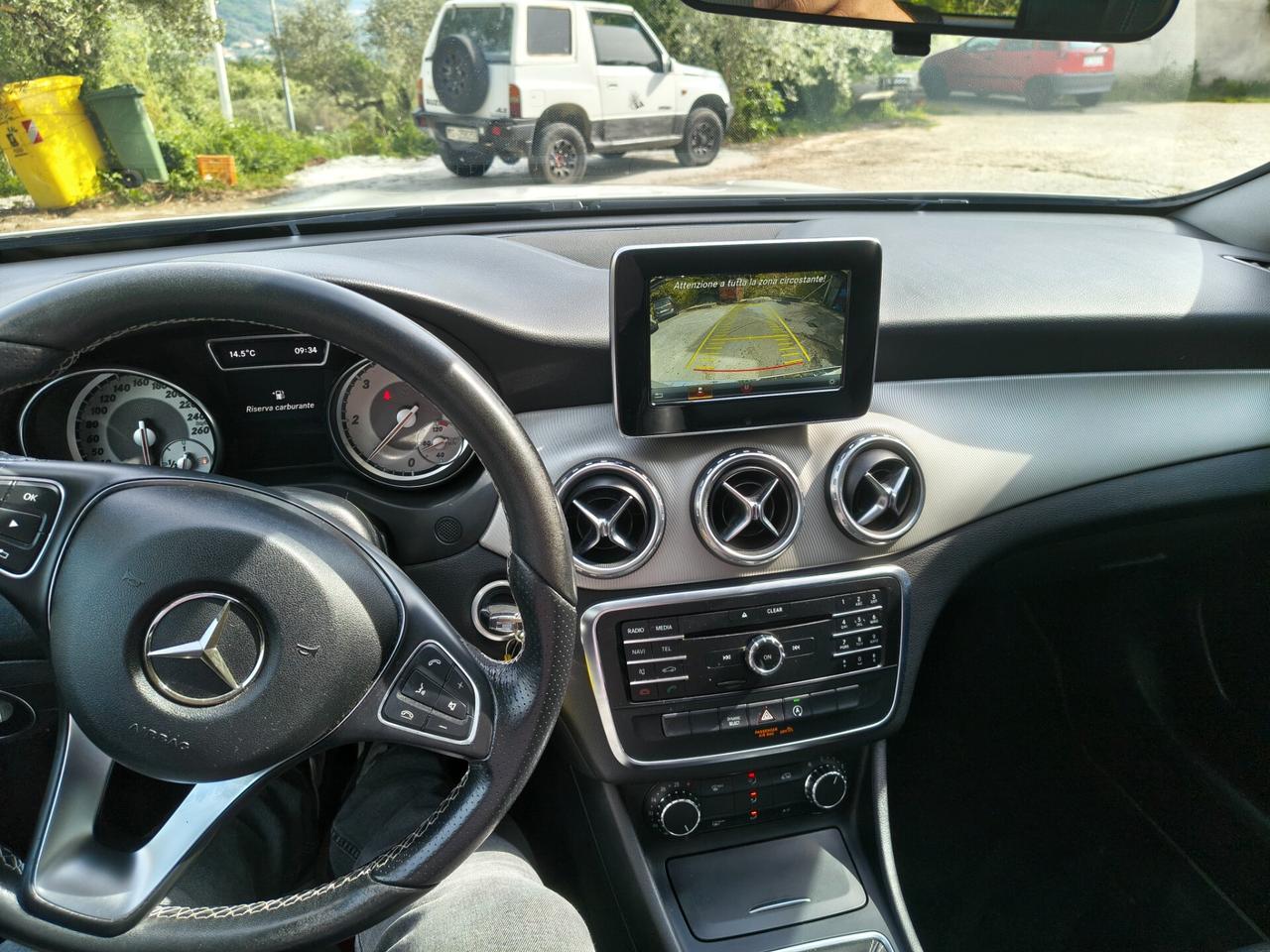 Mercedes-benz GLA 180 d Sport TETTO APRIBILE