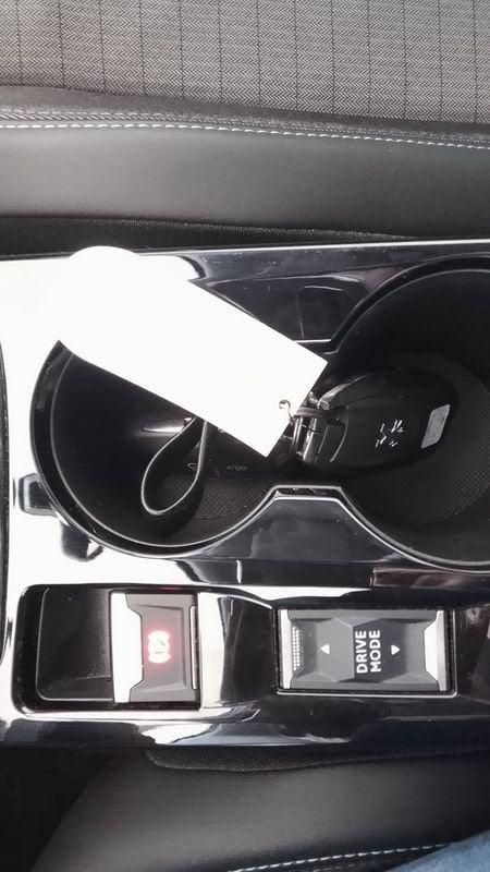 Peugeot e-2008 e 100kW Allure Pack