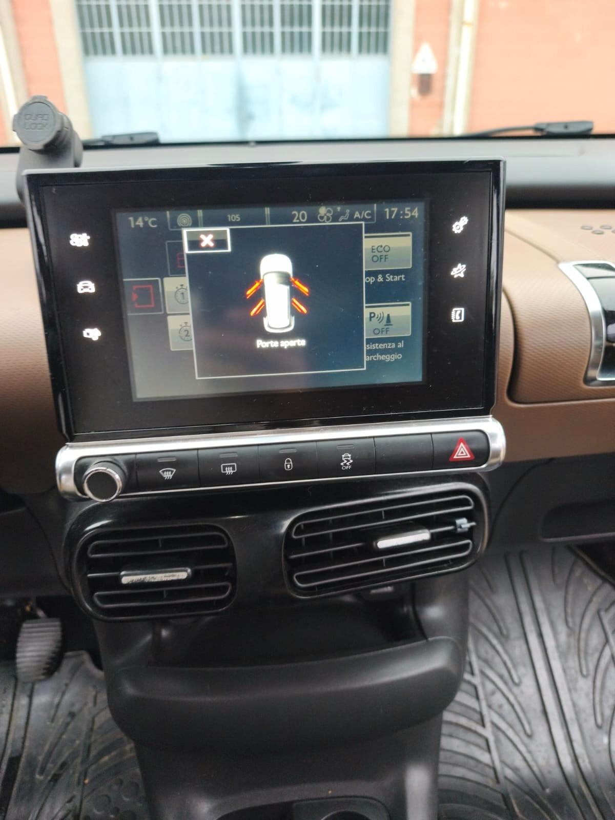 Citroen C4 Cactus 2015---1.6 Diesel