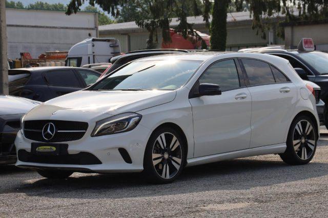 MERCEDES-BENZ A 180 Premium