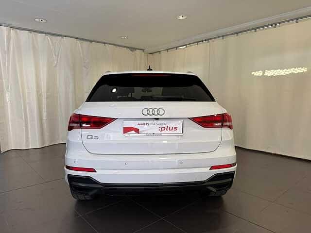 Audi Q3 35 TDI S line edition