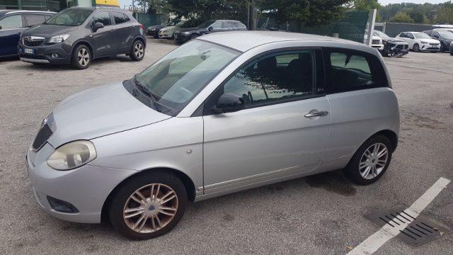 LANCIA Ypsilon 1.3 MJT 75 CV Unyca