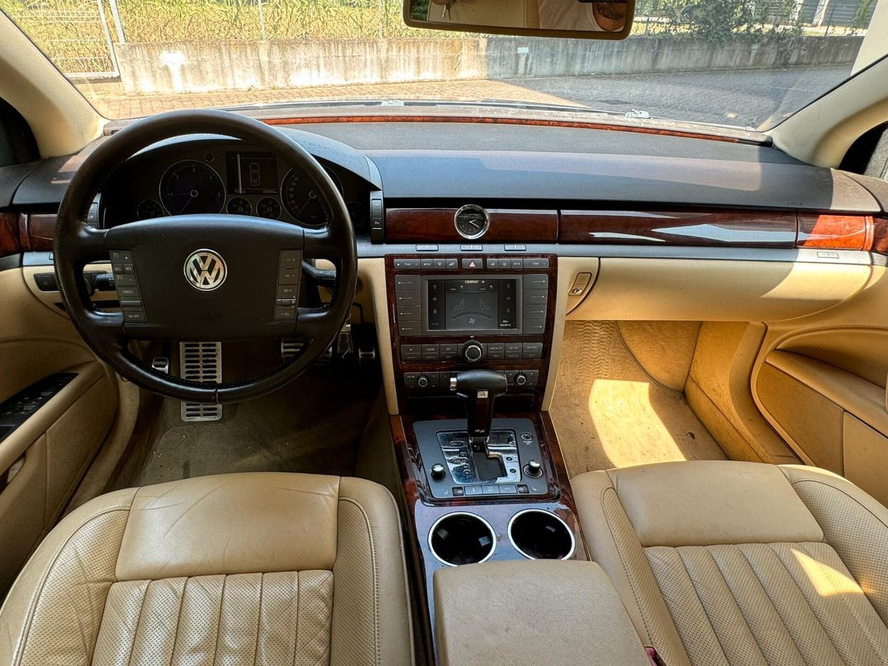 Volkswagen Phaeton 3.0/240 V6 TDI DPF 4mot. tip. 4 posti