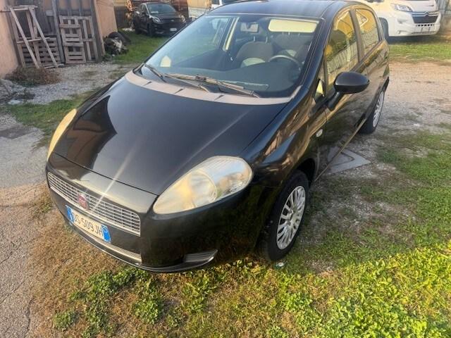 FIAT Grande Punto Grande Punto 1.4 5 porte Dyna...