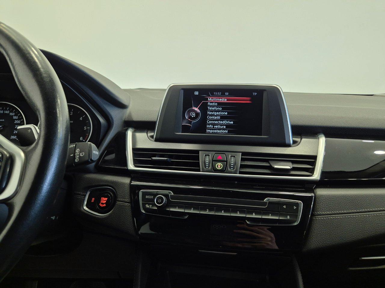 BMW 218 d Active Tourer Luxury auto - Sens. Park. - Cruise/Lim