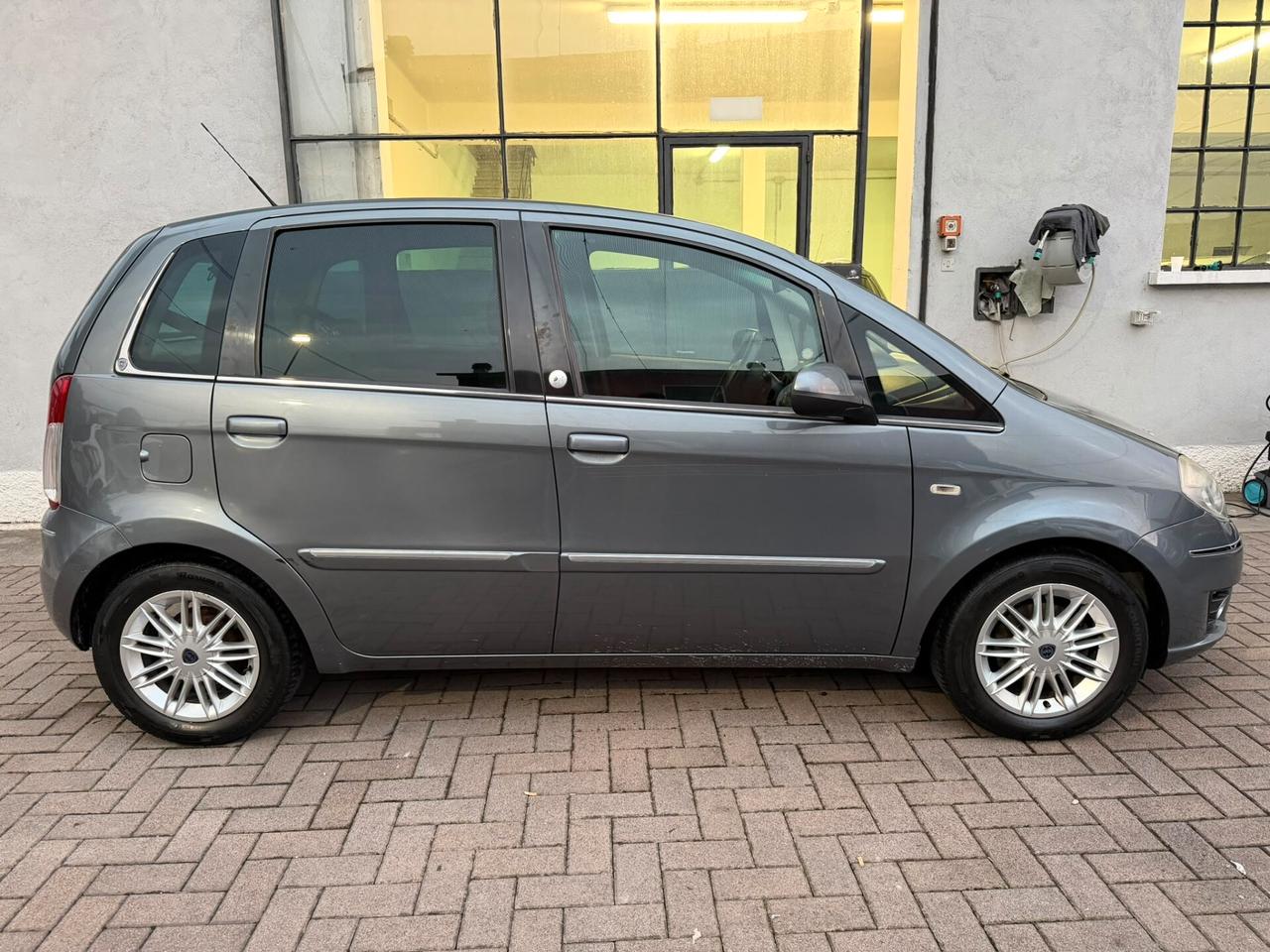 Lancia MUSA 1.4 Argento Ecochic GPL