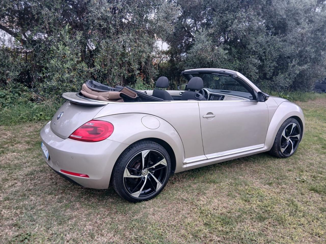 Volkswagen Maggiolino Cabrio 2.0 TDI Sport