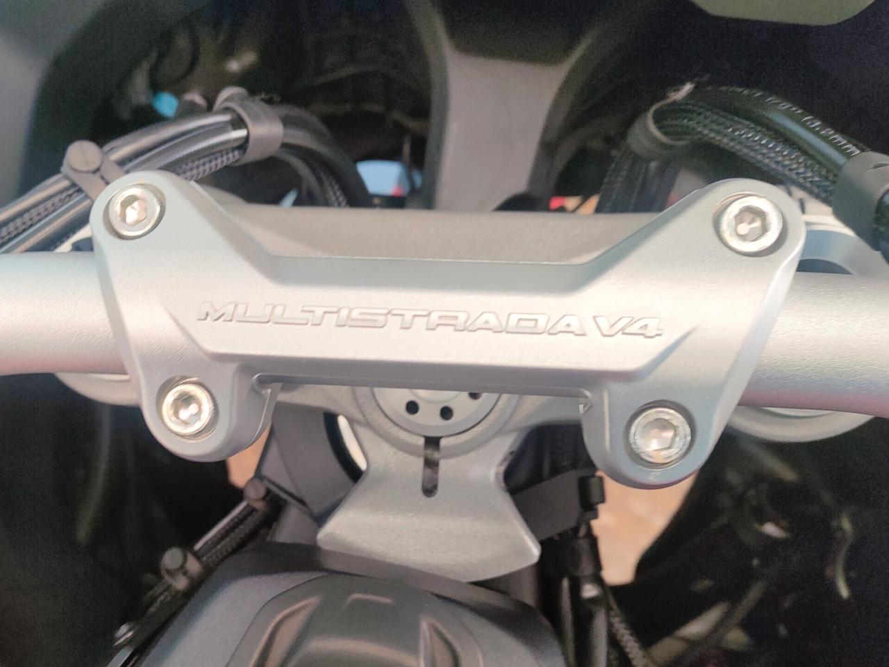 Ducati Multistrada V4 S Travel Radar